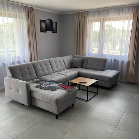 Energylandia Zator Noclegi Apartament Pokoje Do Wynajecia Polanka Wielka Kültér fotó